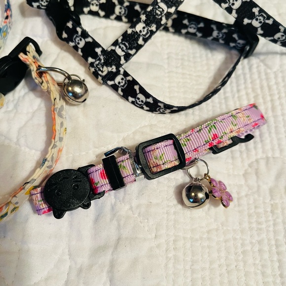 Cat  Harness Leashes and Collar Set in Pink and Black - Picture 2 of 5